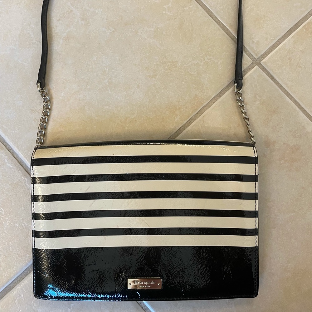 Kate Spade short shoulder strap bag—-SO CUTE!